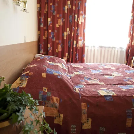 Karolina Park Hotel 3*