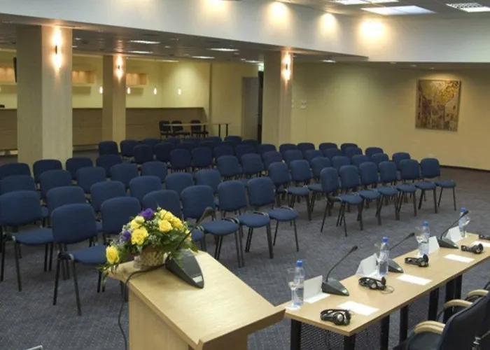 Hotel Karolina Park 3*