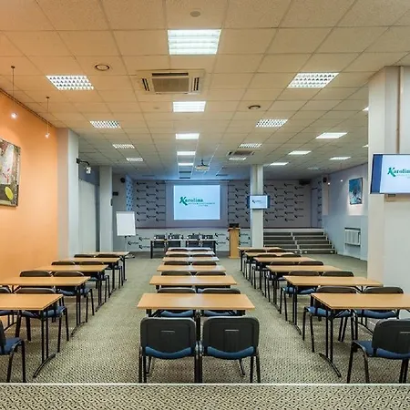 Viešbutis Karolina Park 3*