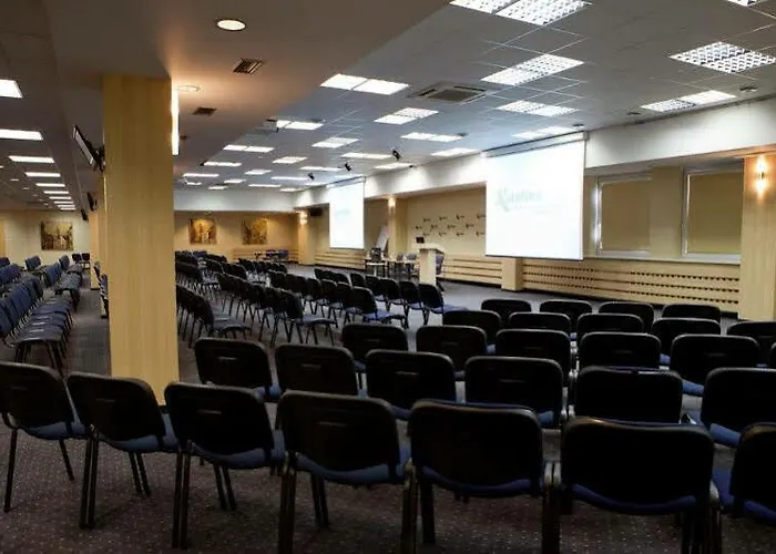 Hotell Karolina Park 3*