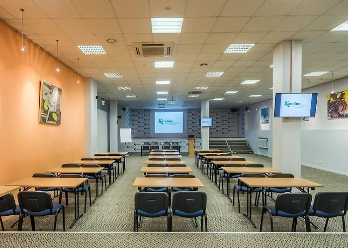 Szálloda Karolina Park 3*