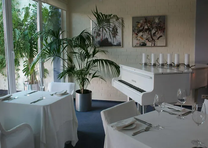 Hotel Karolina Park 3*