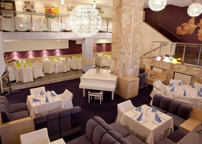 Karolina Park Hotel 3*